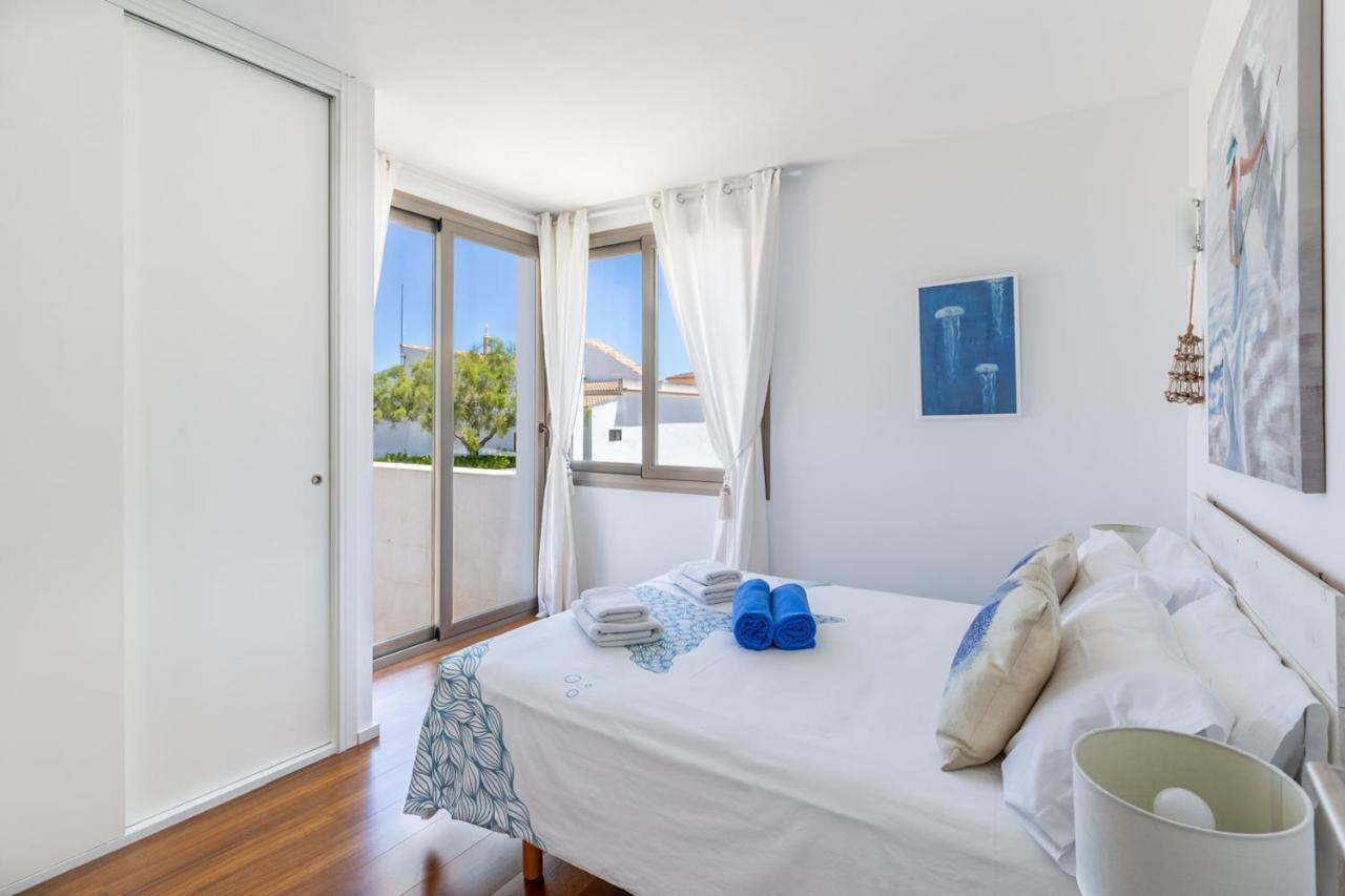 Hébergement de vacances Modern House With Panoramic Sea View In Mallorca Son Serra de Marina